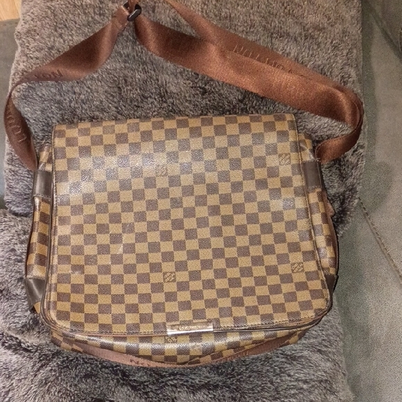 Louis Vuitton Damier Ebene Crossbody Bag - Picture 1 of 16